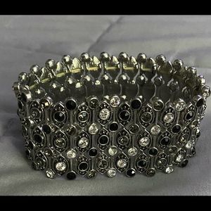 Black & Clear Stone Stretch bracelet